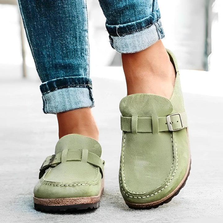 Modische Damen Sandalen, rutschfest und komfortabel, für einen eleganten Sommerlook.