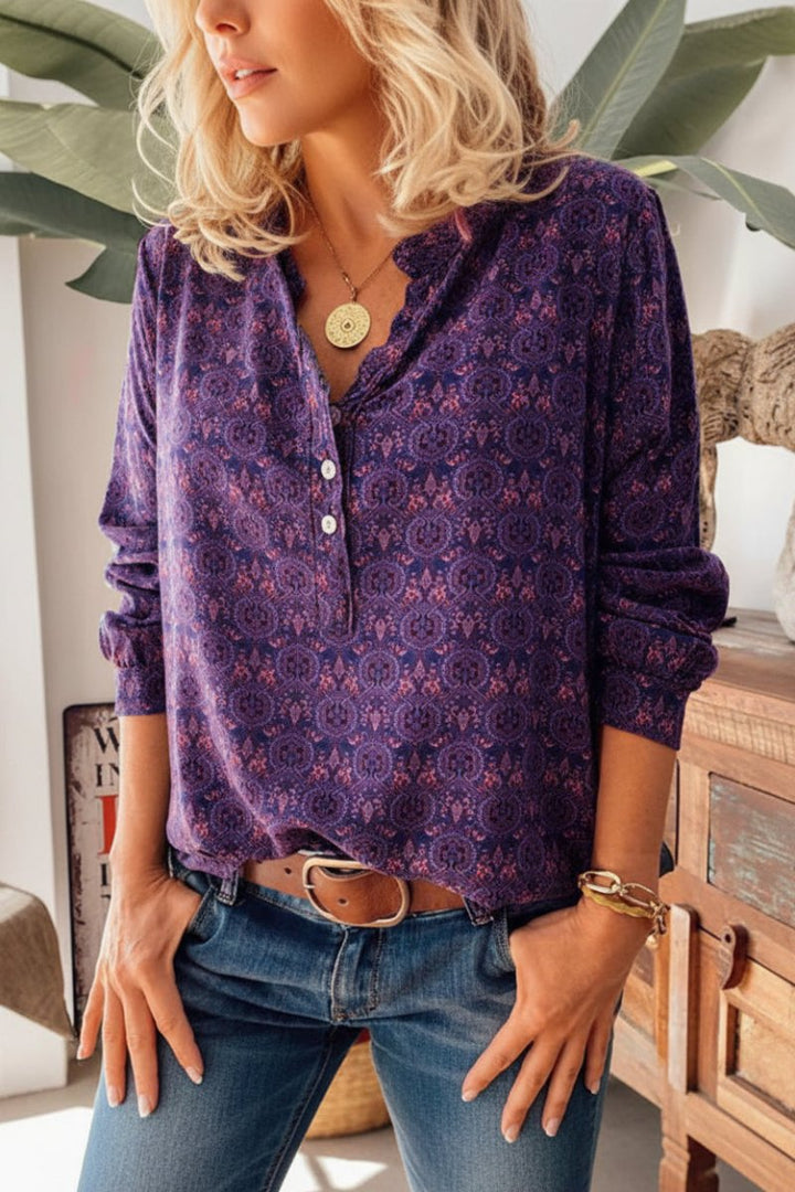 Vielseitige Ruby Langarmbluse für Damen, locker geschnitten im Vintage-Stil. Perfekt für Alltag & Business.