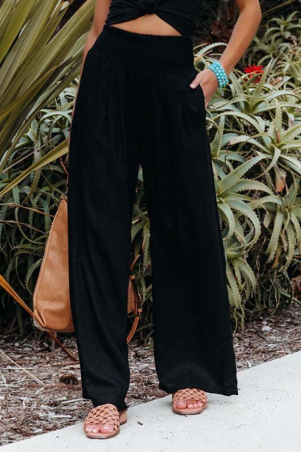 Feminine Palazzo-Hose, weites Bein, hoher Bund. Bequeme & elegante Damenmode für Sommer & Freizeit.