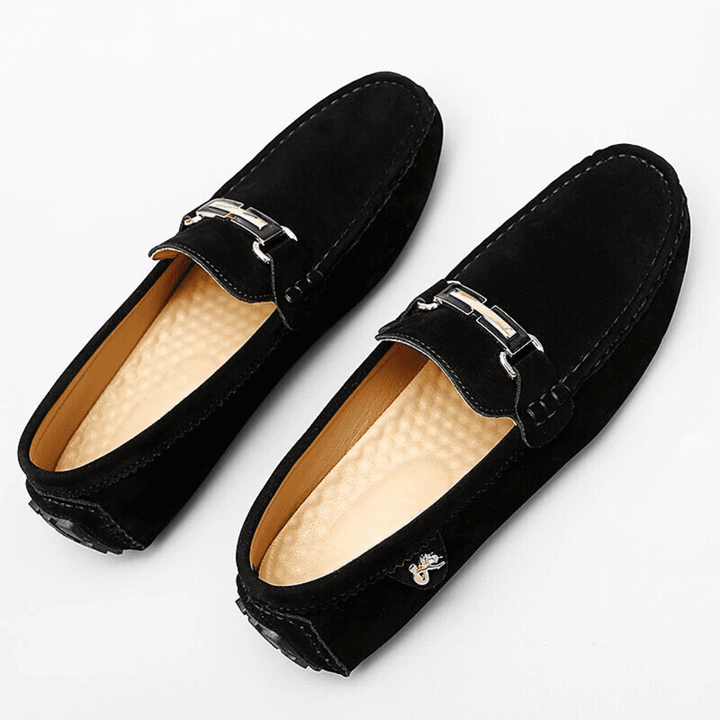 Klassische schwarze Damen Loafers. Vielseitige Premium Slipper, geeignet als Business- & Freizeitschuhe.