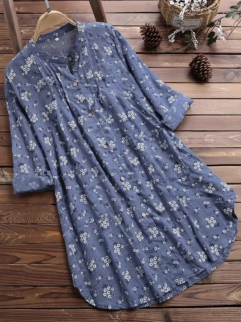 Lockere Damenbluse mit elegantem Blumendruck, V-Ausschnitt und Falten. Perfekt für Sommer, Büro & Freizeit.