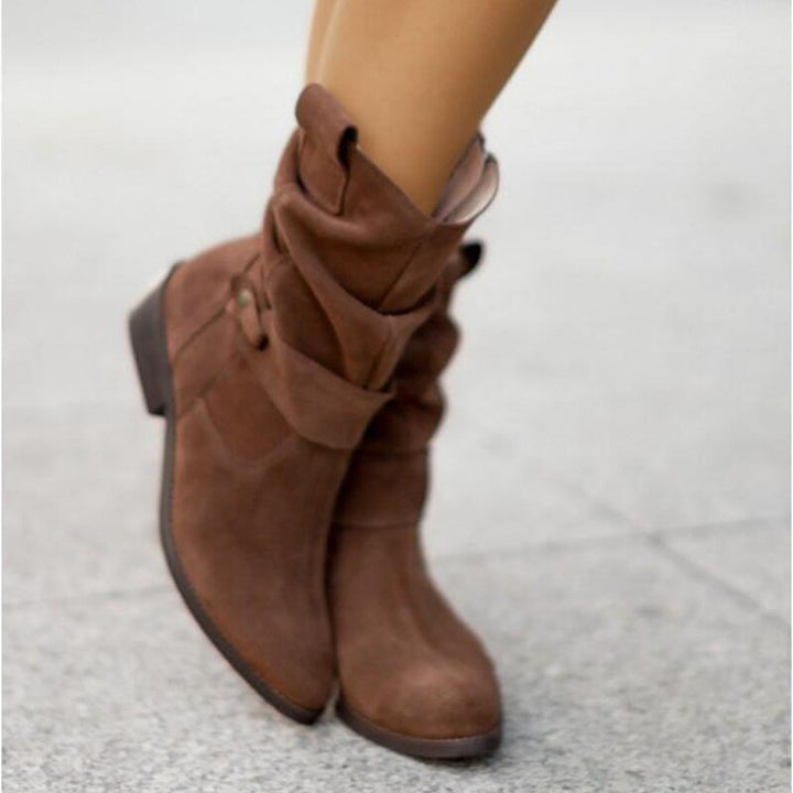 Warme Damen Winterstiefel, knöchelhoch, mit weichem Futter & low heel. Ideal für kalte Tage.