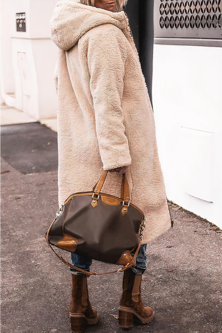 Langer Damen Wintermantel Nova, wendbar, als stylisches Fashion-Statement im Winter. Elegant.