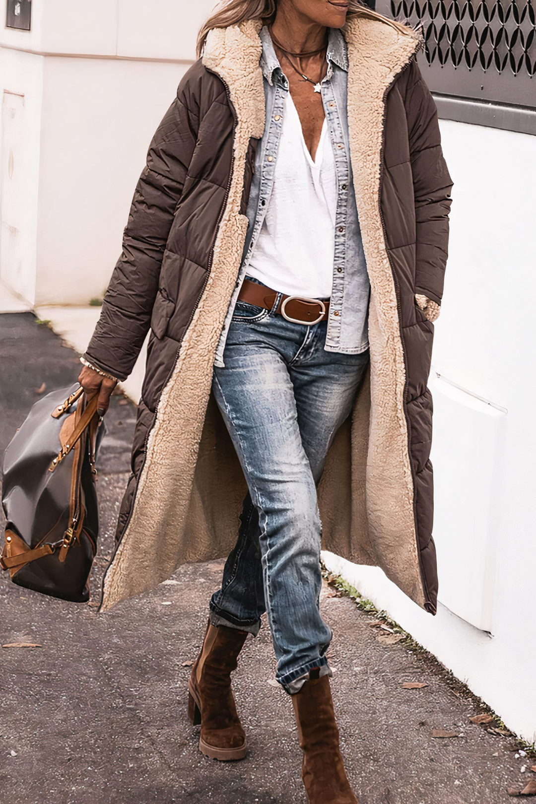 Die Nova Damen Wendeparka als Alltags-Winterjacke. Modisch, warm, vielseitig für jede Frau.