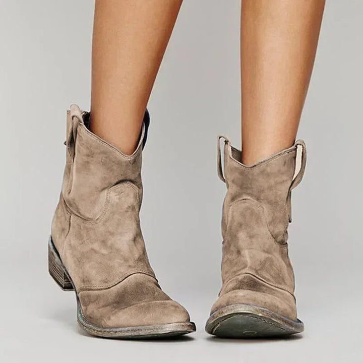 Elegante Damen Western Stiefeletten im Cowgirl Stil, modische braune Lederschuhe für Alltag und Freizeit.