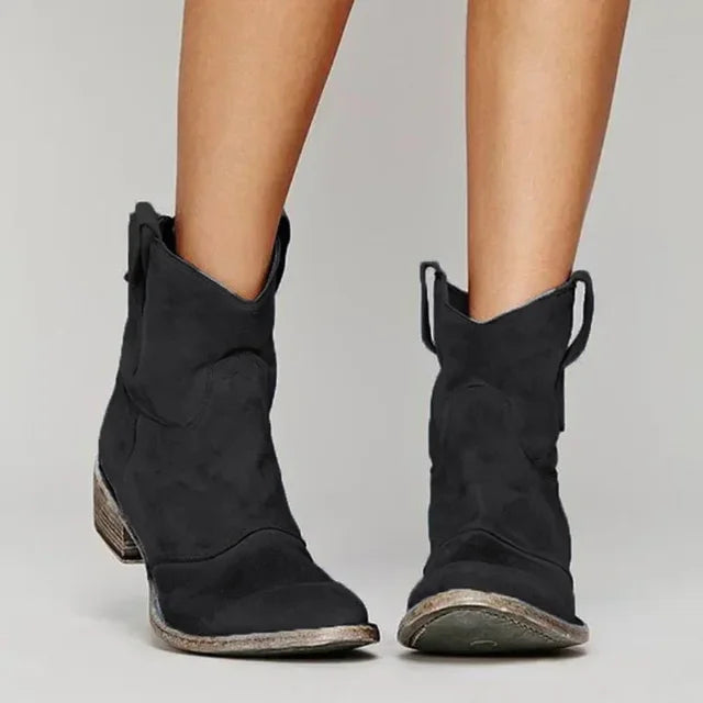 Bequeme trendige Damen Stiefeletten im Vintage Western Look. Perfekte Damenschuhe für den modischen Auftritt.