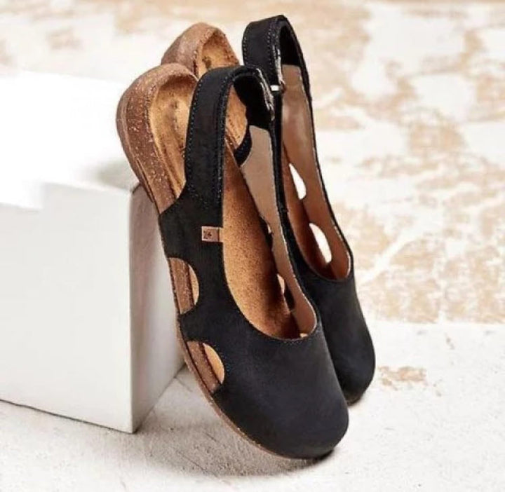 Stylische Freizeitschuhe: Leichte Damensandalen für bequemen Tragekomfort an warmen Sommertagen.