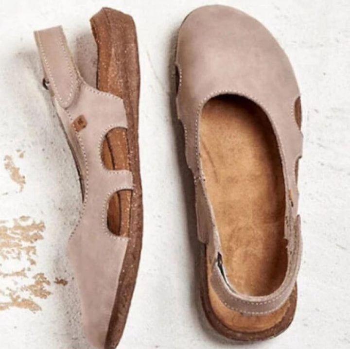 Komfortable Damensandalen mit rutschfester Sohle, leichte Sommerschuhe für entspannte Tage.