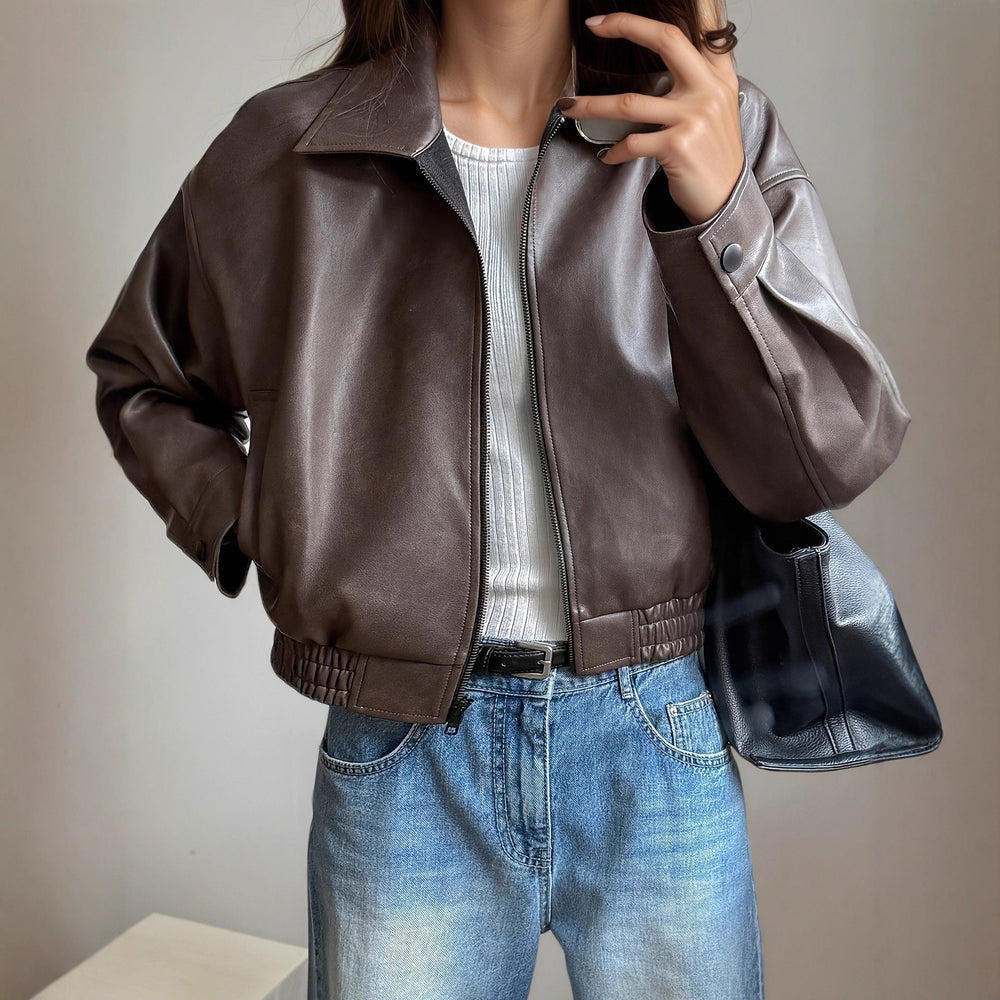 Klassische dunkelbraune Damen-Übergangsjacke mit Langarm, ideal für stilvolle Alltagsmode.