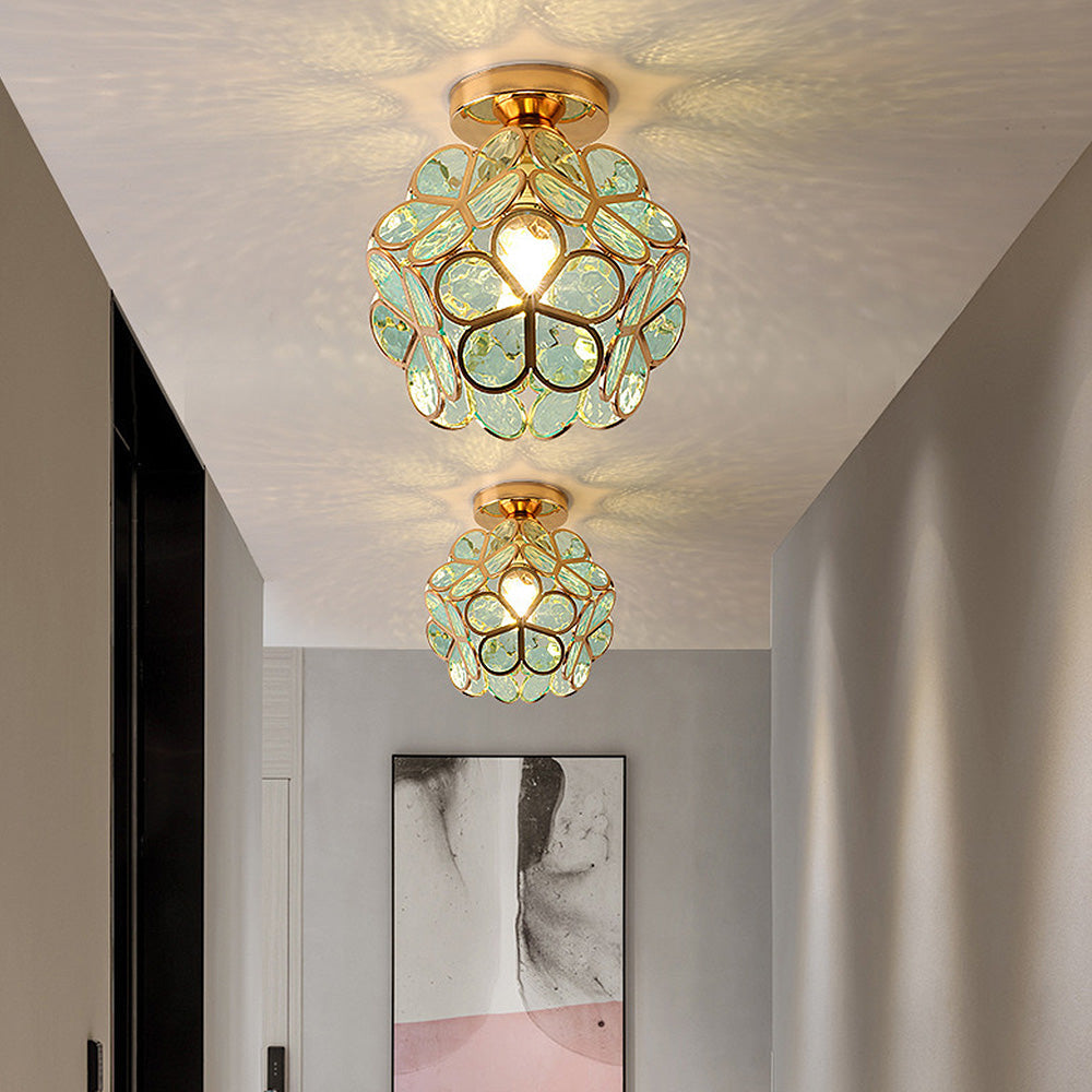 Stilvolle Deckenlampe mit Blumenmuster, eine elegante Beleuchtungslösung für Wohnzimmer & Esszimmer.