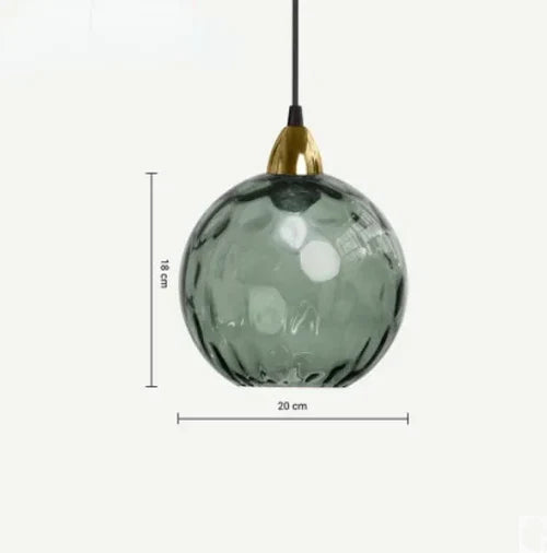 Zeitgemäße Glaslampe, Kugel Hängeleuchte mit stilvollem modernen Design.
