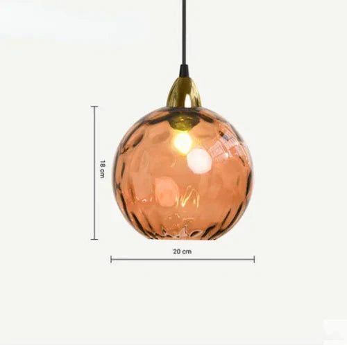 Designer Hängeleuchte in Kugelform aus Glas, modernes Highlight für jede Einrichtung.