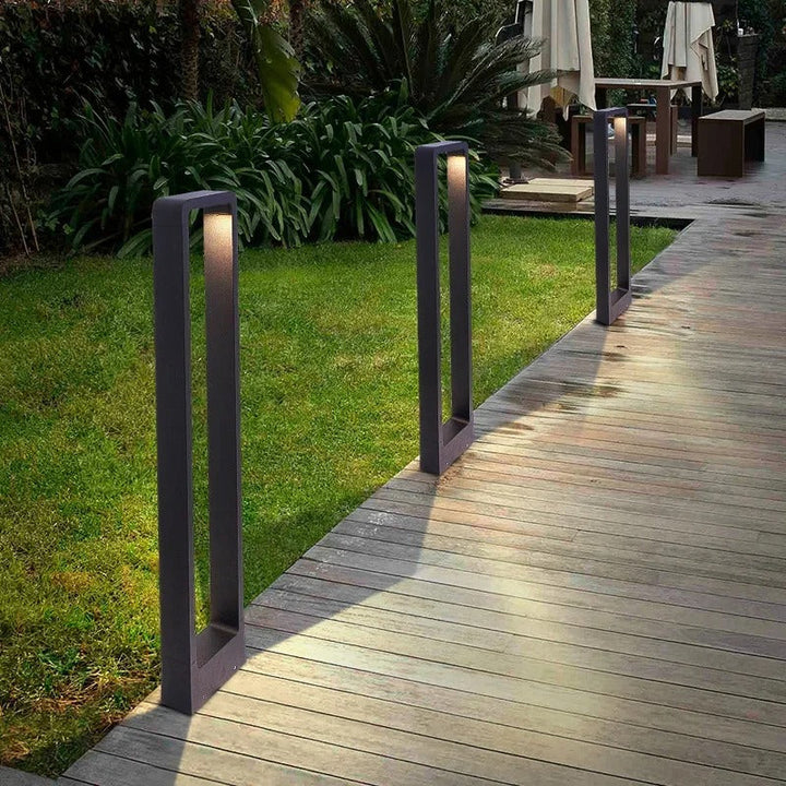 Moderne graue 30cm LED Bodenleuchte für Garten & Außenbeleuchtung. Wasserdichte Terrassen- & Wegbeleuchtung.