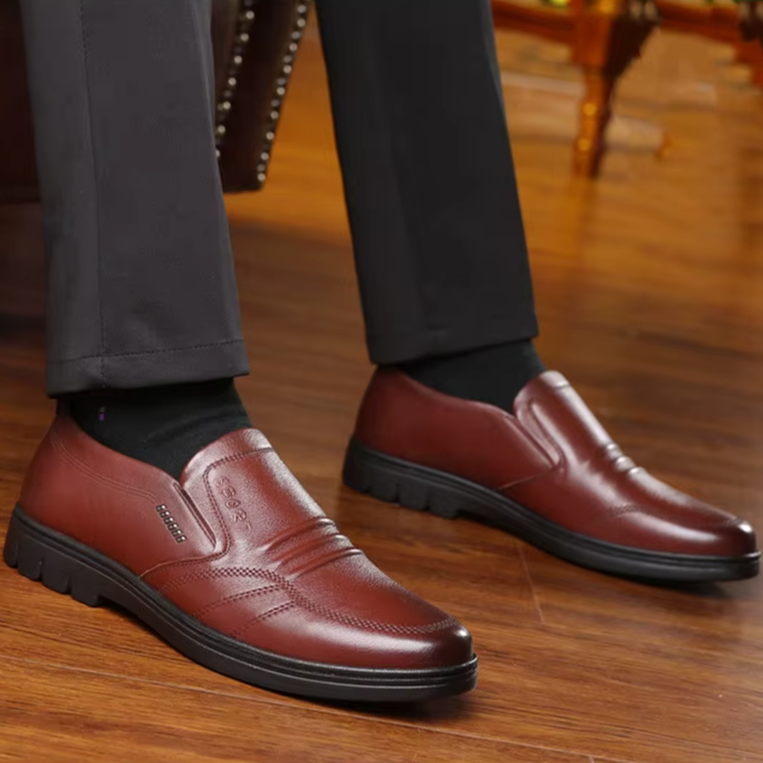 Vielseitige Herrenschuhe: Adam Slipper, ideal als Business- & Freizeitschuh mit Komfortsohle.