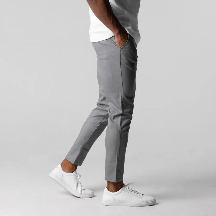 Komfortable Freizeithose für Herren: Dehnbare Chino in modernem Schnitt, perfekt für jeden Tag.