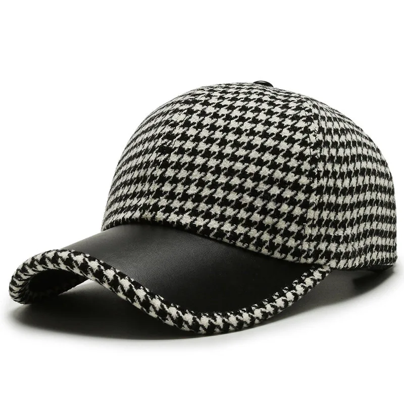 Hochwertige schwarze Leder Schirmmütze für Herren, klassisches Design, perfekte Kopfbedeckung.