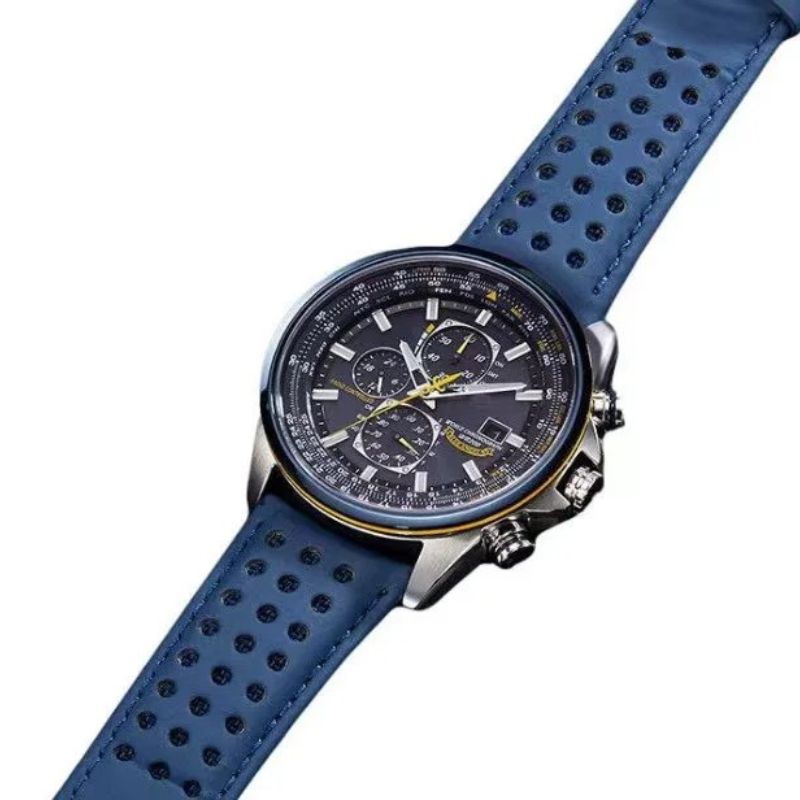 Seitliche Ansicht der robusten Herren Quarz Armbanduhr. Präzises Uhrwerk, hochwertiges Design, wasserdicht.