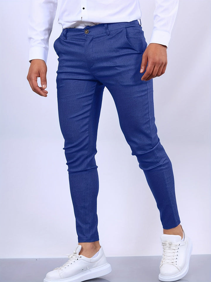 Schicke Slim Fit Herrenhose, ideal für modernen Business-Look. Hoher Tragekomfort und elegante Passform.