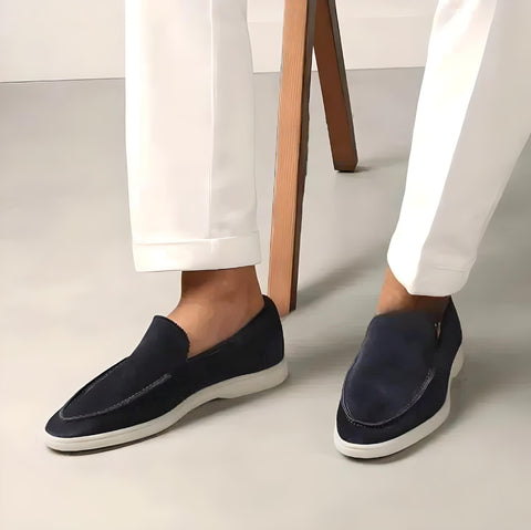 Moderne Herren Loafer, vereinen Stil und Komfort, unverzichtbare Schuhe für jeden modebewussten Mann.