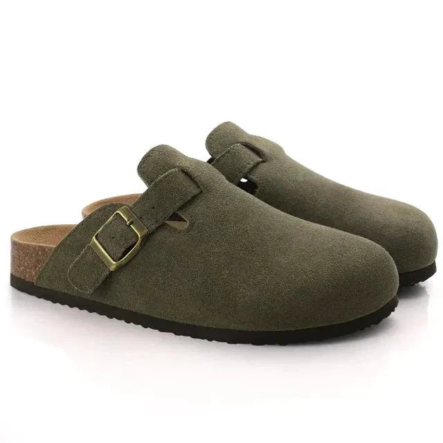 Stilvolle Herren Slipper mit feinen Details, die Eleganz und den Old Money Stil für moderne Männer verkörpern.