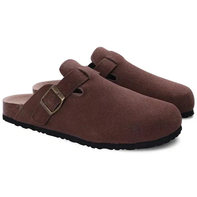 Perfekte Herren Slipper für Business Casual oder elegante Freizeit. Klassischer Stil für modebewusste Männer.
