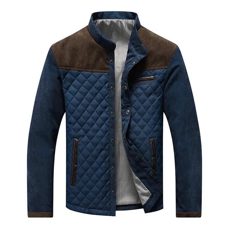 Elegante Herren Steppjacke in Braun. Stilvolle, leichte Übergangsjacke für Freizeit und Büro. Komfortable Herrenmode.