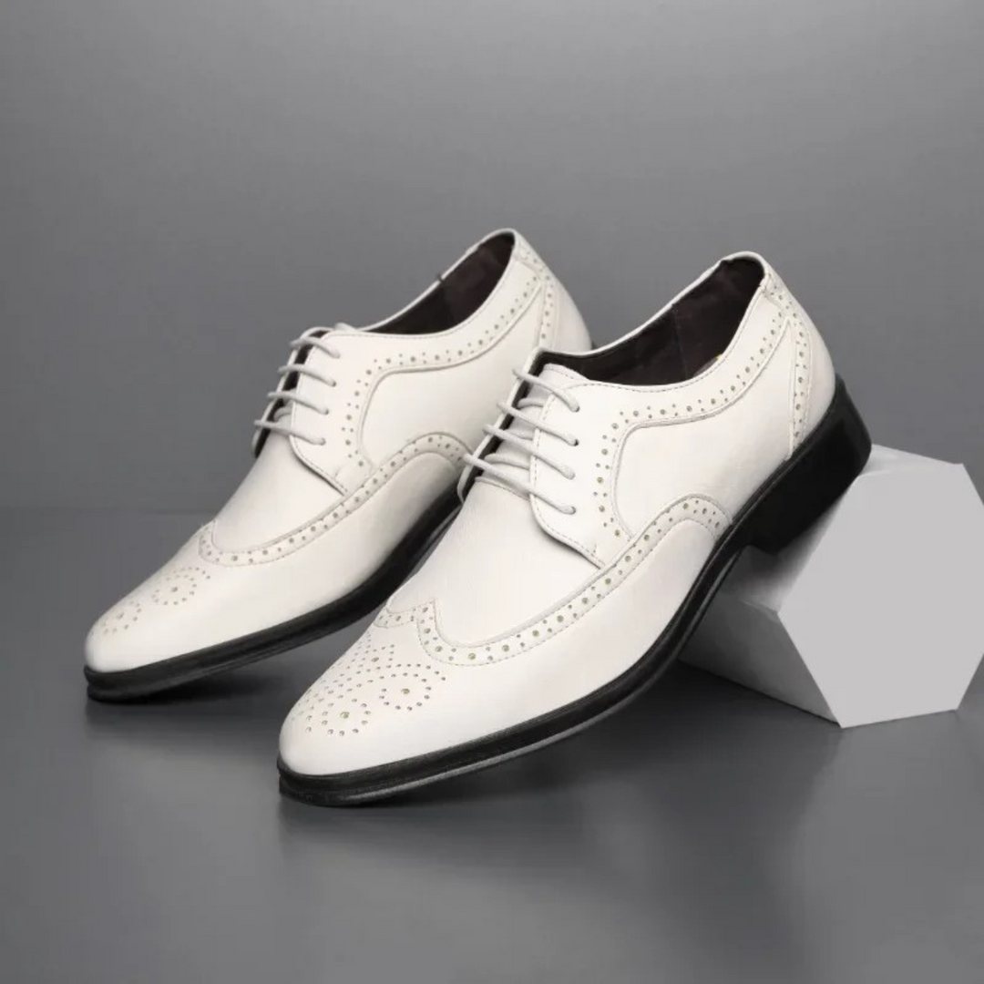Komfortables Innenfutter der eleganten Herren Wingtip-Schnürschuhe "Sebastian" für lange Business-Tage.