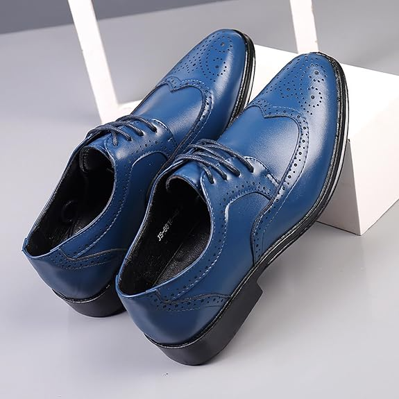 Robuste Sohle der eleganten Herren Wingtip-Schnürschuhe "Sebastian" für Komfort & Langlebigkeit im Business.