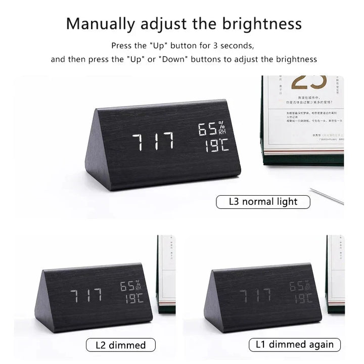 Smart Home Holzuhr mit LED-Display, Sprachsteuerung und integriertem Temperaturfühler.