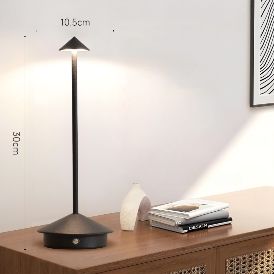 Robuste kabellose LED Außenleuchte, dimmbar, akkubetrieben, ideal für Garten & Terrasse.