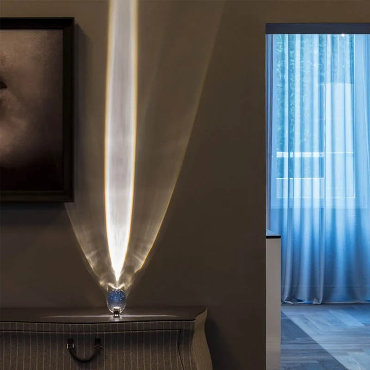 Magische Kristall-Nachtlampe mit Sternenprojektor, eine stilvolle Tischleuchte und perfekte Geschenkidee.