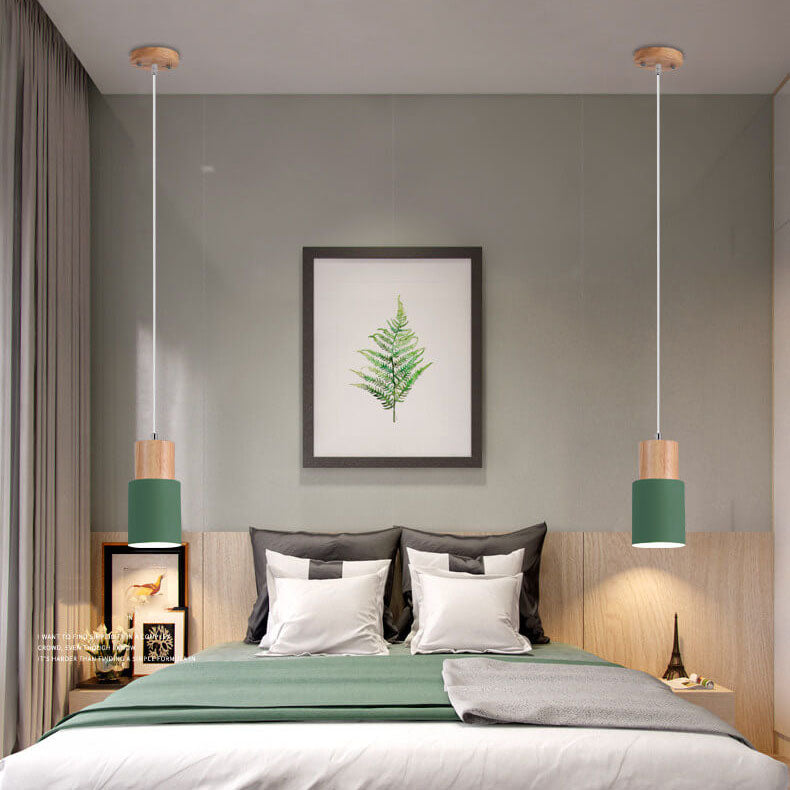 Hochwertige LED-Hängeleuchte Zylinder aus Aluminium. Minimalistische Designlampe für moderne Innenbeleuchtung.
