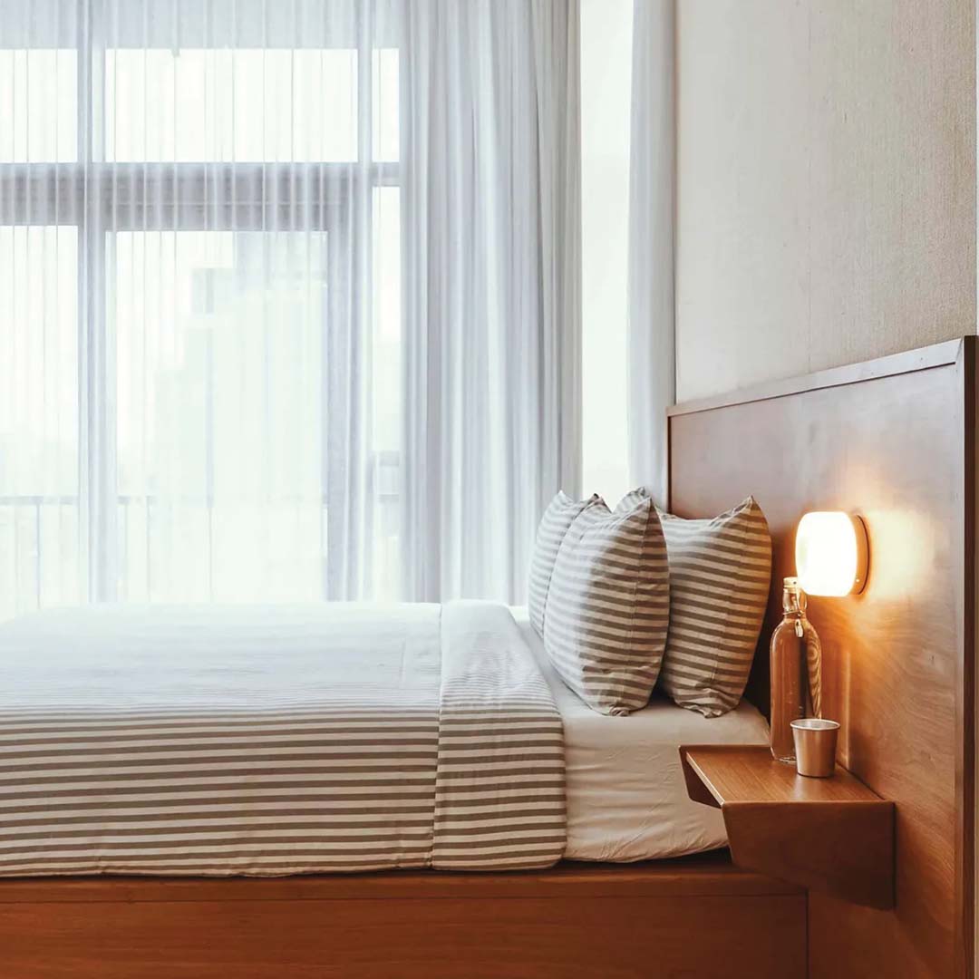 Vielseitige LED-Wand-/Deckenleuchte für moderne Raumgestaltung in Wohnzimmer, Schlafzimmer und Flur.
