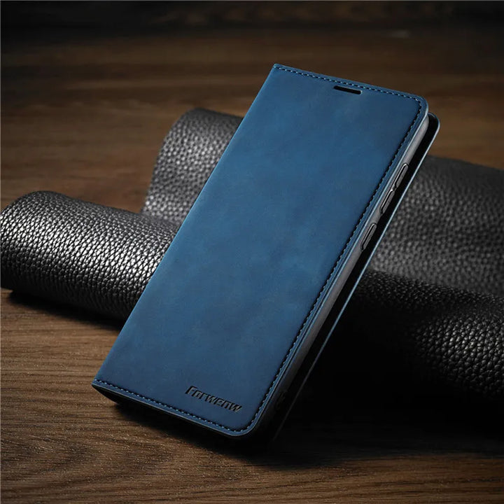 Hochwertige iPhone Lederhülle mit integriertem Wallet und magnetischem Kartenfach für Komfort und Schutz.