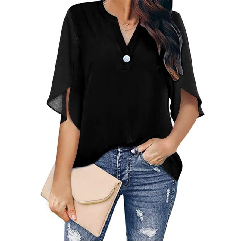 Schicke Damenbluse mit fließendem Schnitt, ideal für eine elegante Silhouette. Frauenmode, vielseitig kombinierbar.