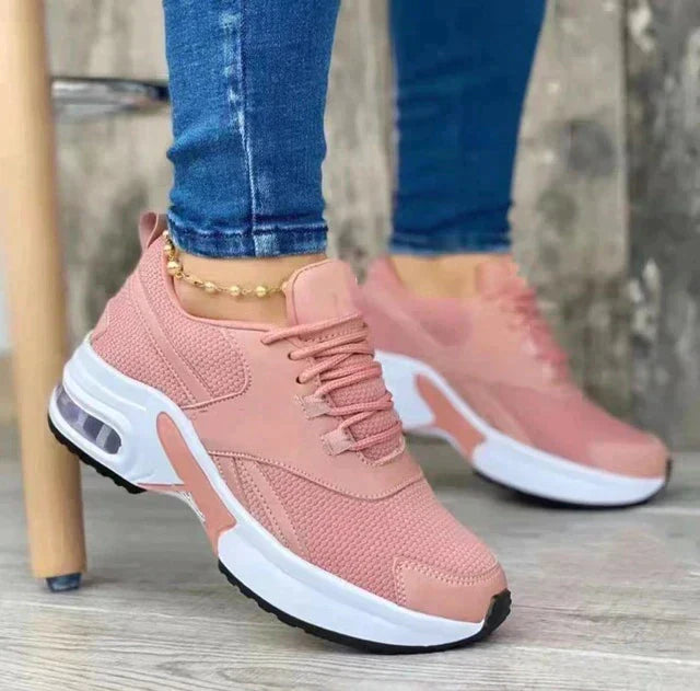 Moderne orthopädische Damenschuhe mit weichem Fußbett; ideal für schmerzfreie Schritte und einen eleganten Look.