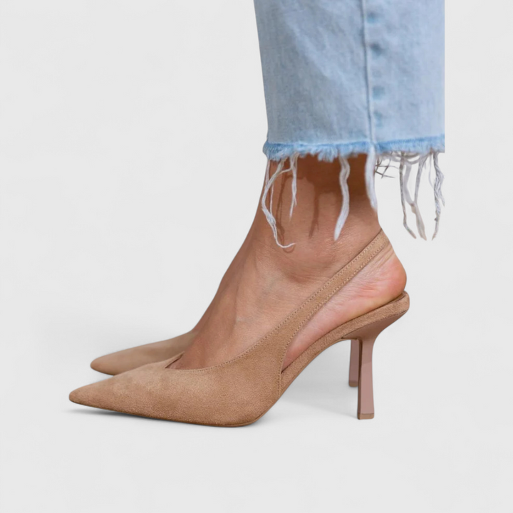 Klassische schwarze Damen Pumps mit Komfort-Fußbett, perfekt für lange Tage im Büro oder festliche Anlässe.