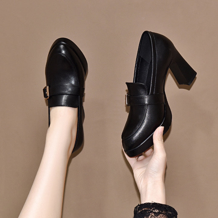 Stylische schwarze orthopädische High-Heels für Damen, perfekt für Business, Partys & elegante Auftritte.