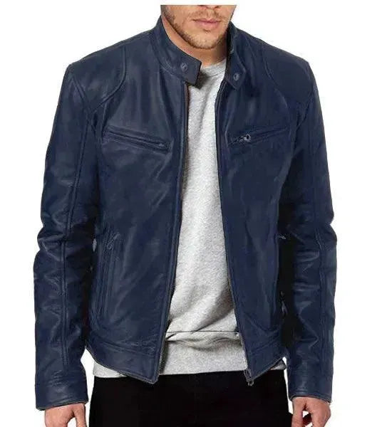 Stylische schwarze Slim Fit Herren Jacke am Model. Perfekt für einen modernen, eleganten Business Casual Auftritt.