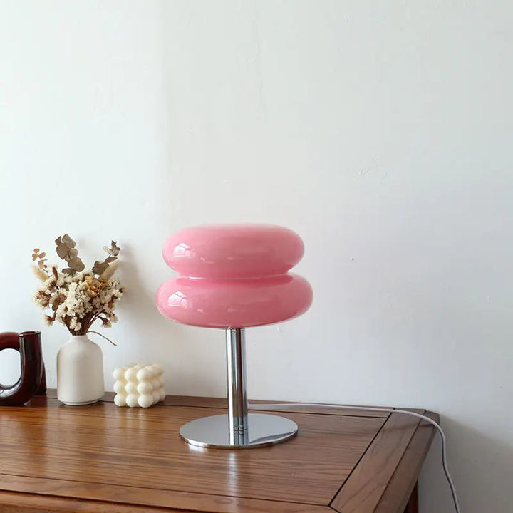 Stilvolle Bauhaus Designlampe als dimmbares LED Stimmungslicht; perfekt für Wohnzimmer & Heimdekoration.