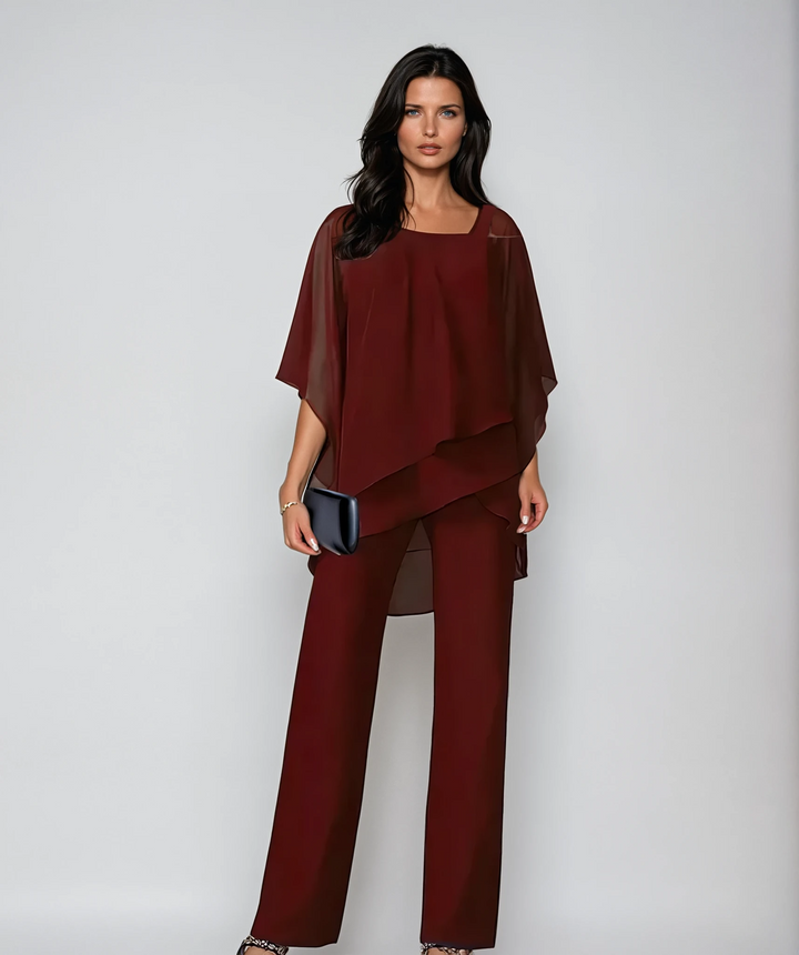 Trendiges Damen Lagen-Look Zweiteiler Set. Dieses elegante Outfit bietet Komfort und Stil für jede modebewusste Frau.