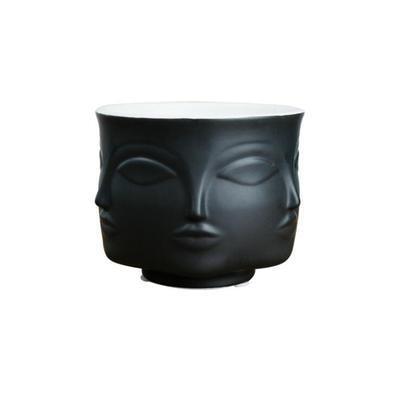 Detailreiche Buddha Kopf Vase, vielseitig als Tischdeko oder Geschenk. Eleganz für Ihr Zuhause.