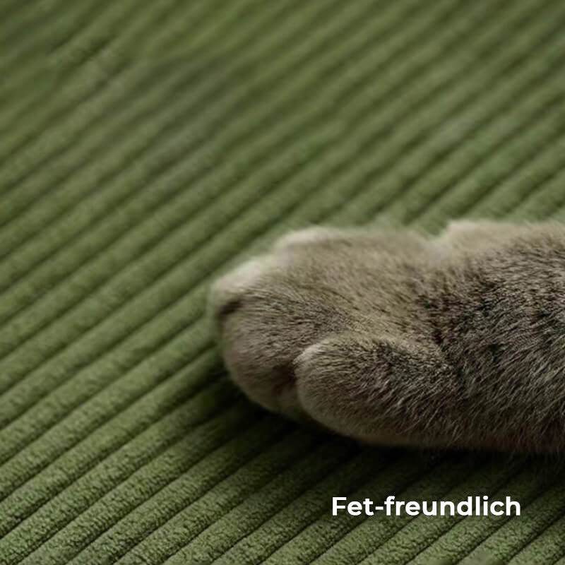Kaffee-farbener Couchbezug aus Cord. Rutschfester Möbelschutz für Polstermöbel im Wohnzimmer, waschbar.