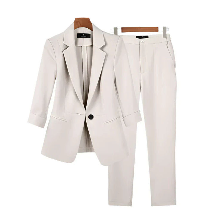 Eleganter Damen Blazer & Hose Set 'Alice', figurbetonter Zweiteiler für Business und Bürokleidung.