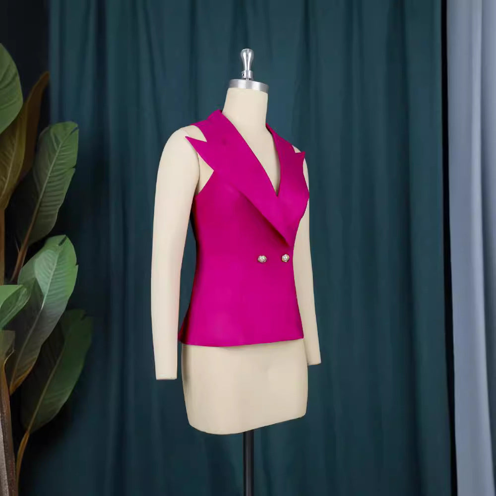 Magenta Damen Blazer und Hose Set, ideal für elegante Businesskleidung oder stilvolle Abendmode.