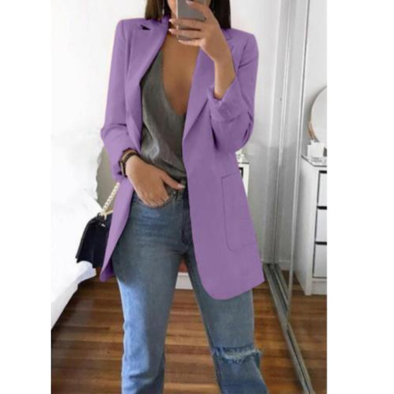 Trendiger Damen Business Blazer Isabella, reguläre Passform, ideal für stilvolle Übergangs-Outfits.