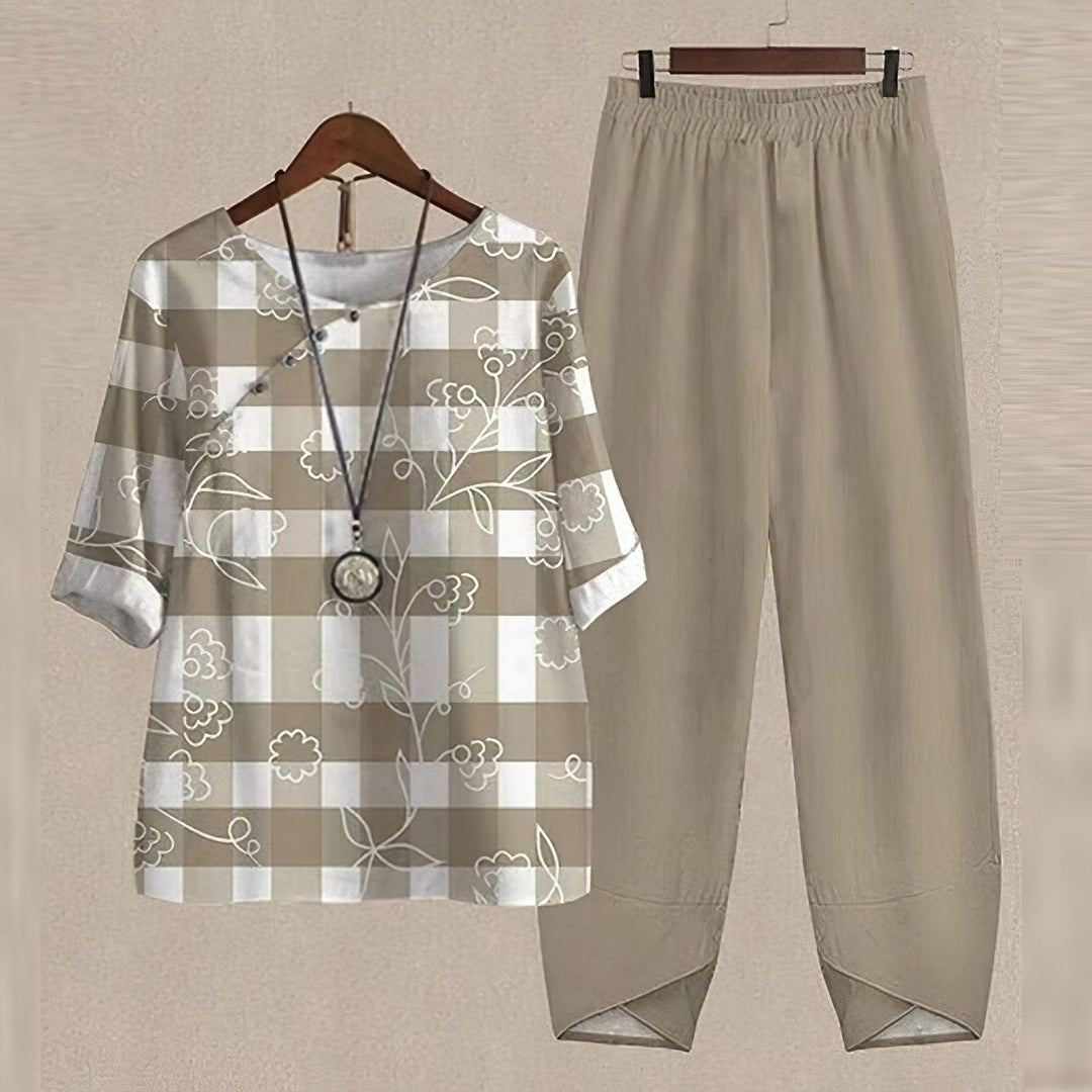 Weiches Damen Lounge Set: Gemütliche Herbstmode für entspannte Tage zu Hause oder unterwegs.
