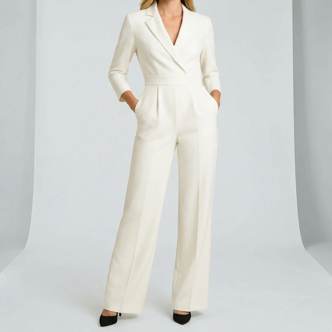 Business-tauglicher Damen Jumpsuit langarm "Evie" mit elegantem V-Ausschnitt und tailliertem Schnitt.