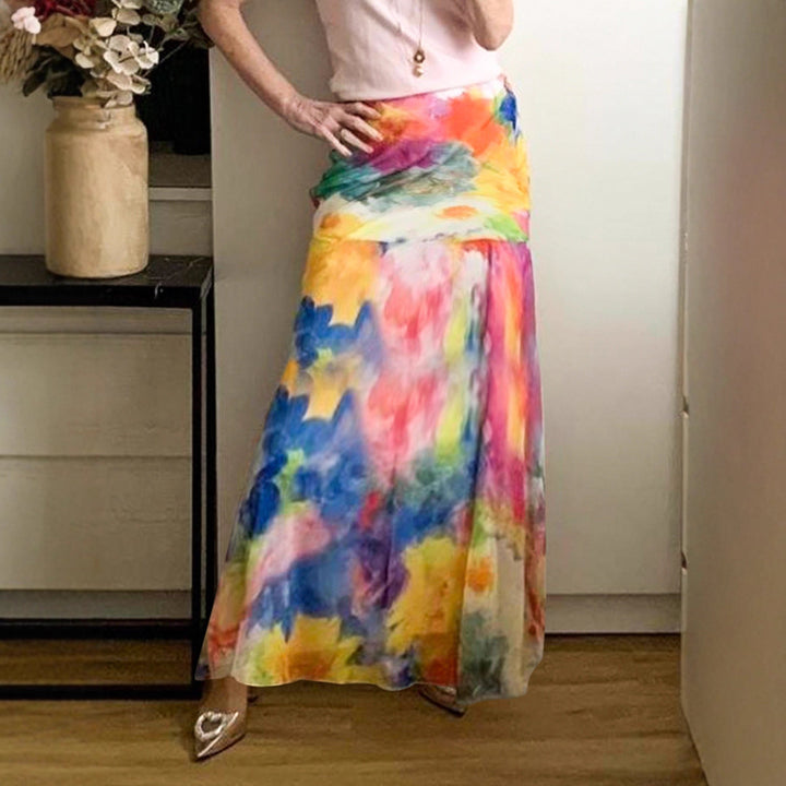 Leichter Damen Sommerrock mit Blumenmuster, ein eleganter und langer Maxirock für stilvolle Damenmode.