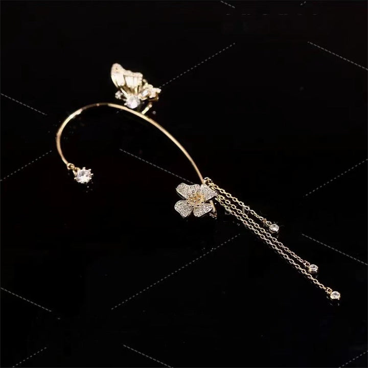 Vielseitiger Damen Ohrenclip, elegant & piercingfrei. Funkelnder Ohrschmuck, passend für Alltag, Party & Hochzeit.
